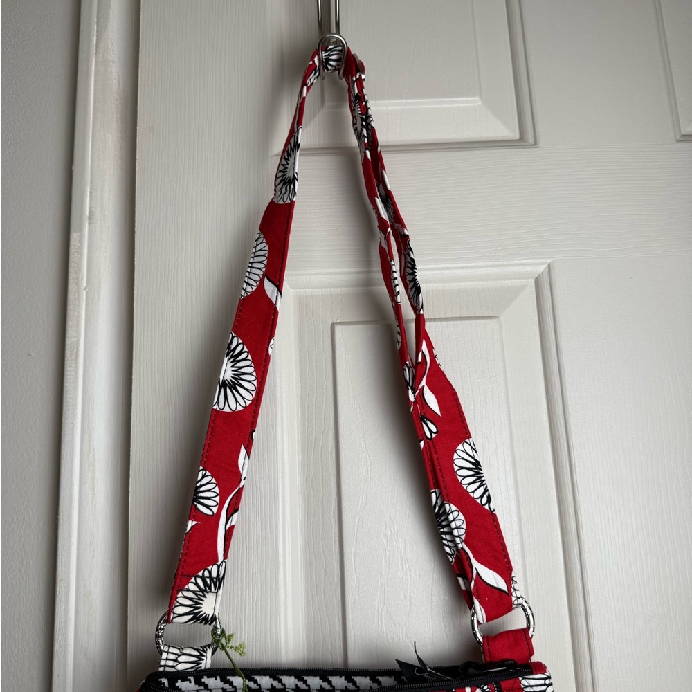 NWT Vera Bradley Red Floral Crossbody Bag - Picture 2 of 10